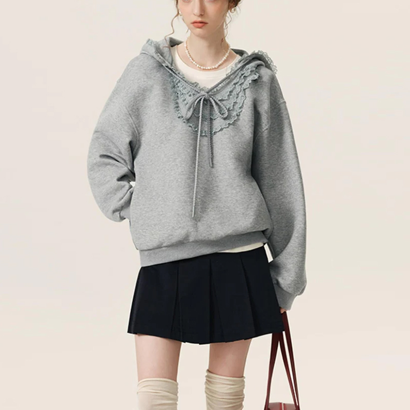 hongfeng’s gray hoodies women are designed with customized ruffle edge pleat for a stylish look.